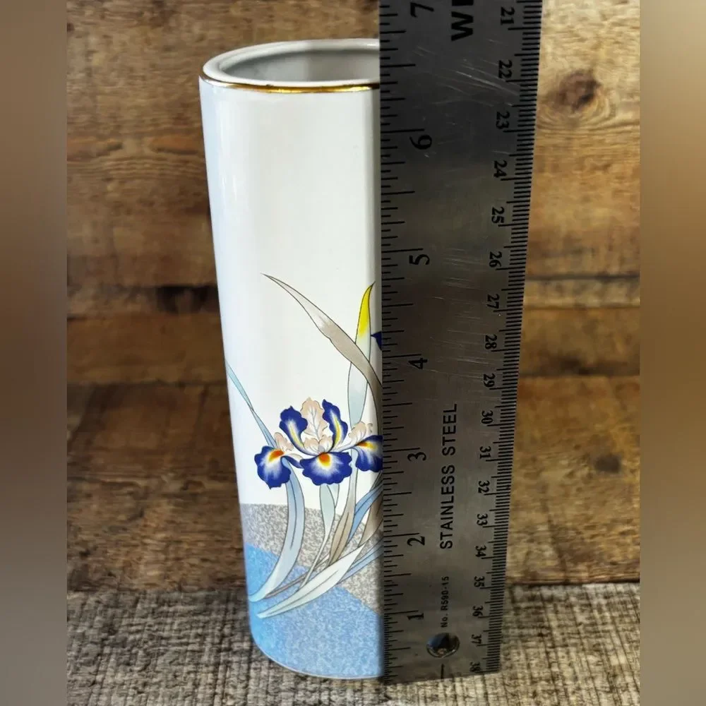 Otagiri Iris Flowers 6 1/2” Beautiful Iris Accent Vase Made In Japan Gold Rim